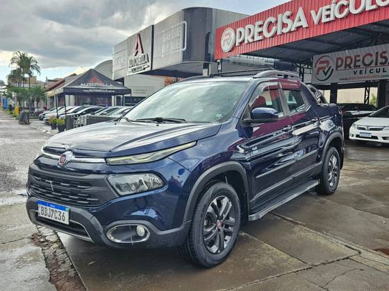 FIAT TORO 2.0 16V TURBO DIESEL FREEDOM 4WD AT9 FIAT TORO 2.0 16V TURBO DIESEL FREEDOM 4WD AT9